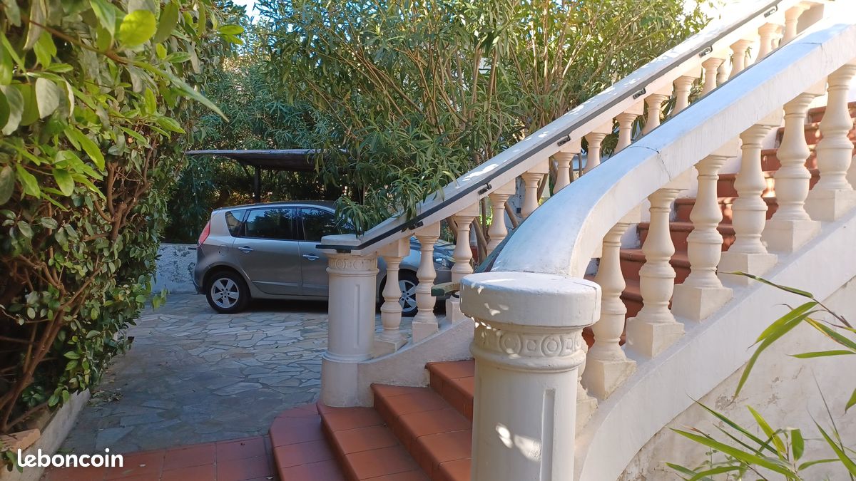 Maison 8 pièces 163 m² · à La Seyne-sur-Mer · 163 m² · 400 000 €