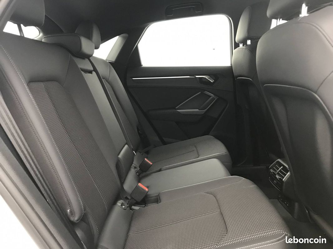 AUDI Q3 Sportback 35 TFSI 150 ch S tronic 7 S line (image 14)