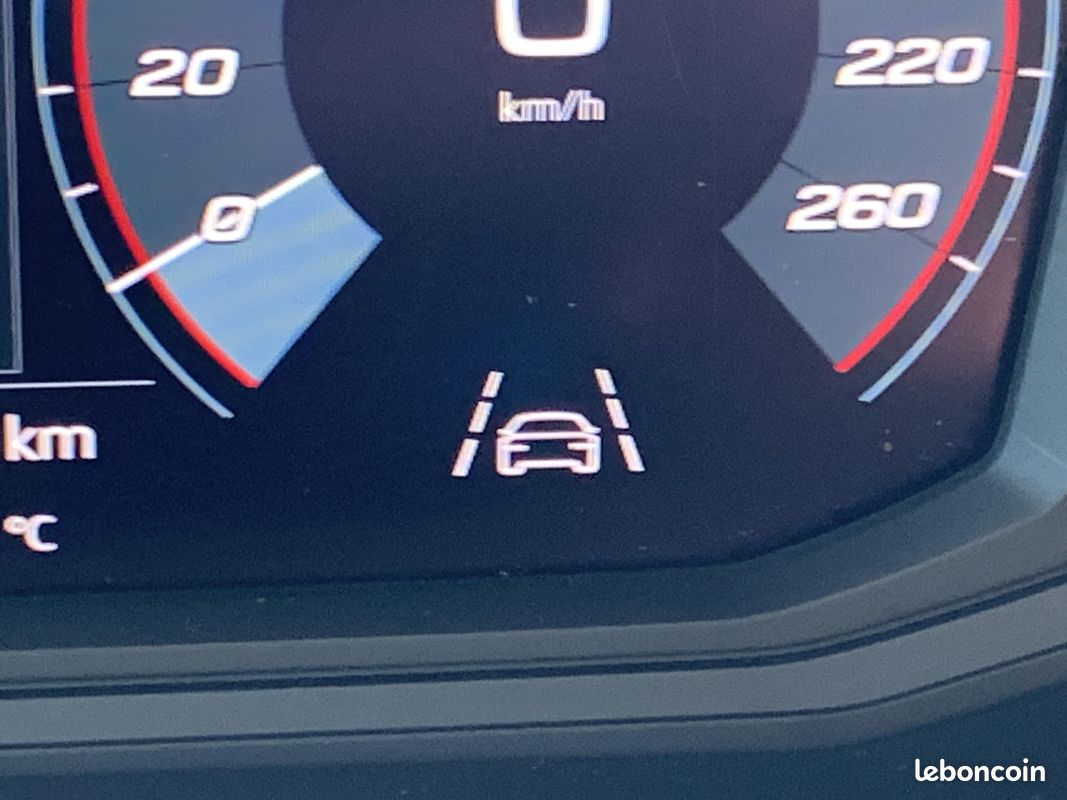 AUDI A1 Sportback 30 TFSI 110 ch S tronic 7 Business line (image 20)