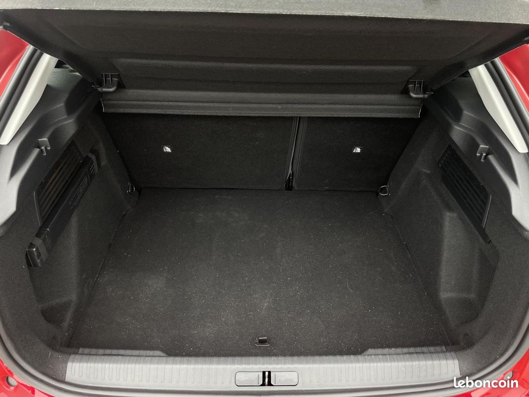 CITROEN C4 BUSINESS HYBRIDE 136ch S&S e-DCS6 (image 21)