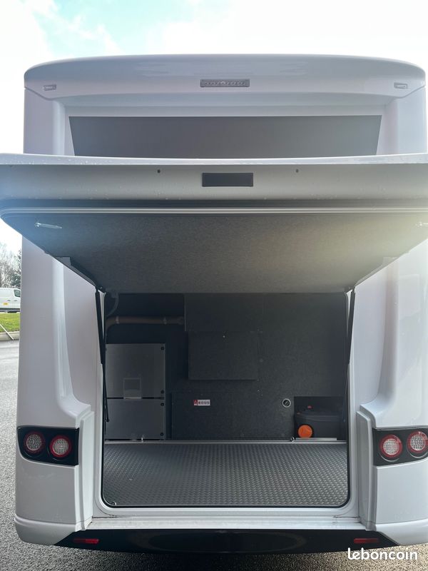 NEUF Integral Frankia I 740 GD / Pl 4500 kg / Lits Jumeaux+ Lit Pavillon / 180 CV BVA / PROMO (image 2)