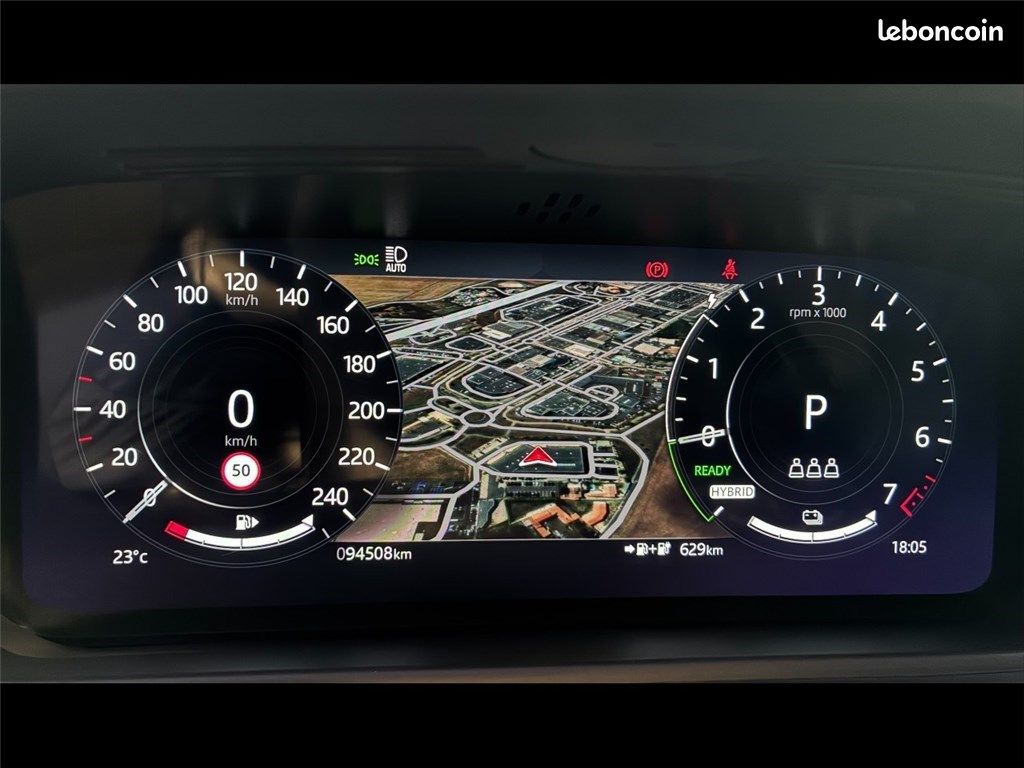 Land Rover Range Rover Velar 2.0L P400E PHEV 404CH SE R-Dynamic (image 21)