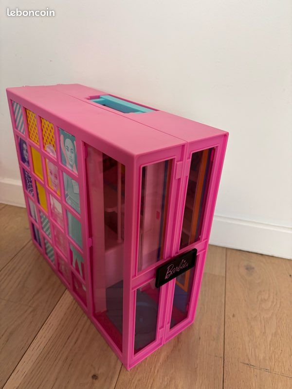 Lot Barbie et accessoires (image 6)