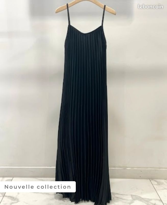 Robe plissée (image 2)