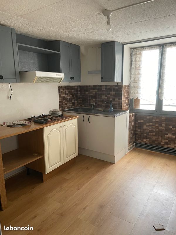 Appartement 2 pièces 42 m² · à La Ferté-Gaucher · 42 m² · 490 €
