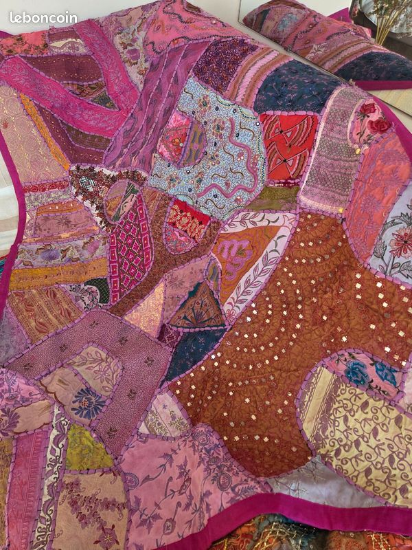 Tapis indien de patchwork photo stock. Image du personne - 28814326 Tapis indien de patchwork photo stock. Image du personne - 28814326