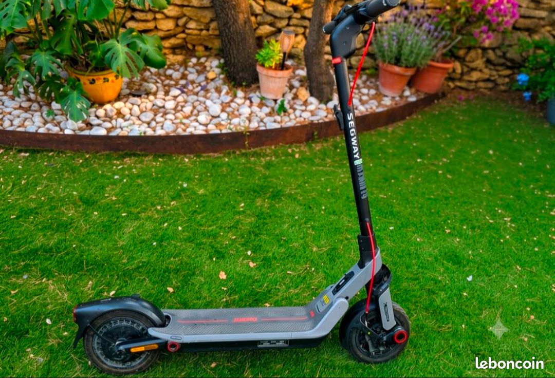 Trottinette Segway Ninebot E3 E - 296 km - Garantie Darty 2028 (image 1)