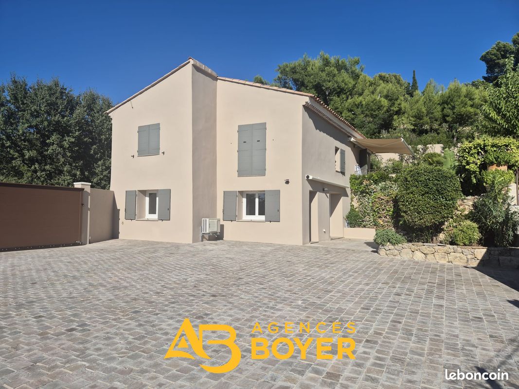 Appartement 3 pièces 43 m² · à La Cadière-d'Azur · 43 m² · 1 040 €/mois