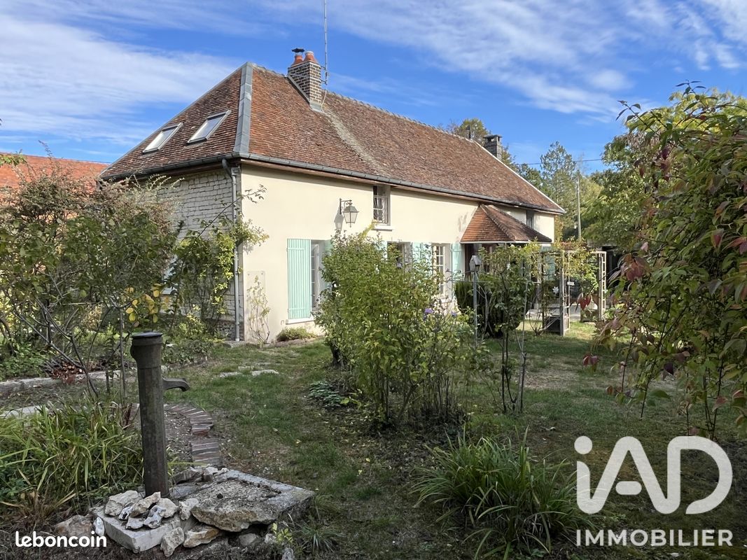 Maison 7 pièces 178 m² · à Montsuzain · 178 m² · 260 000 €