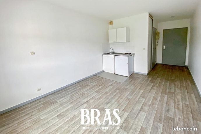Studio 1 pièce 18 m² — 2