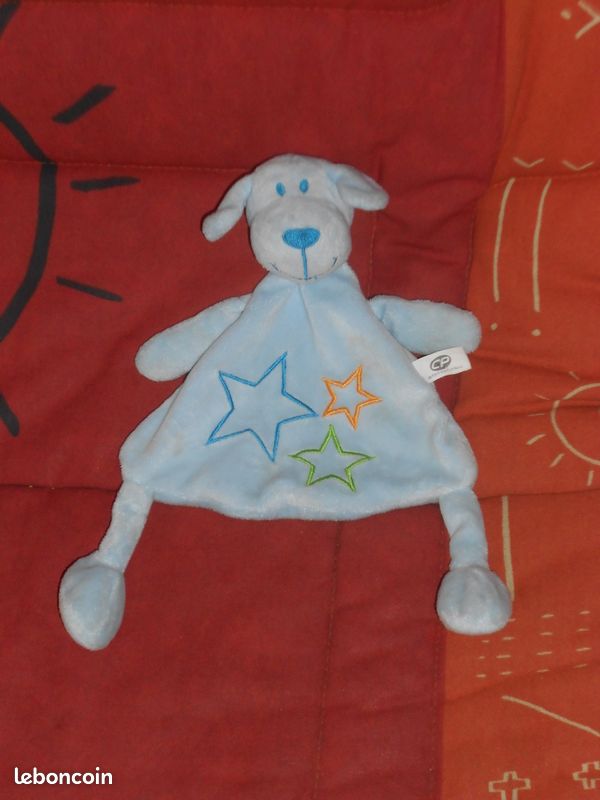 Doudou chien bleu plat cp international (image 1)