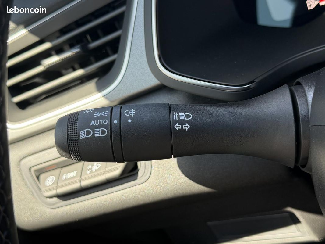 Renault captur 1.8 hybride 160 automatique camera de recul + gps + regulateur + roue de secours (image 17)