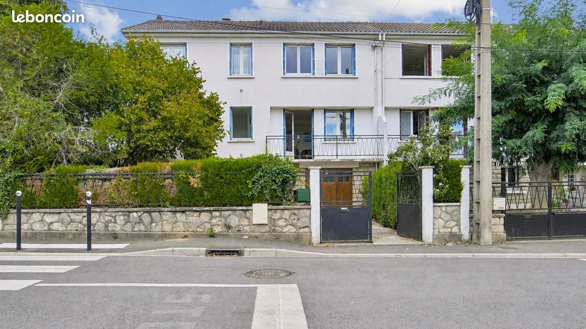 Maison 8 pièces 182 m² · à Savigny-sur-Orge · 182 m² · 360 000 €