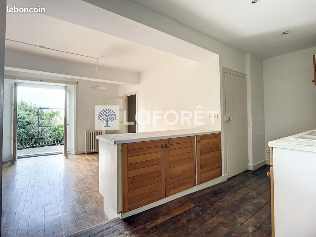 Appartement 3 pièces 71 m² · à Parthenay · 71 m² · 570 €/mois