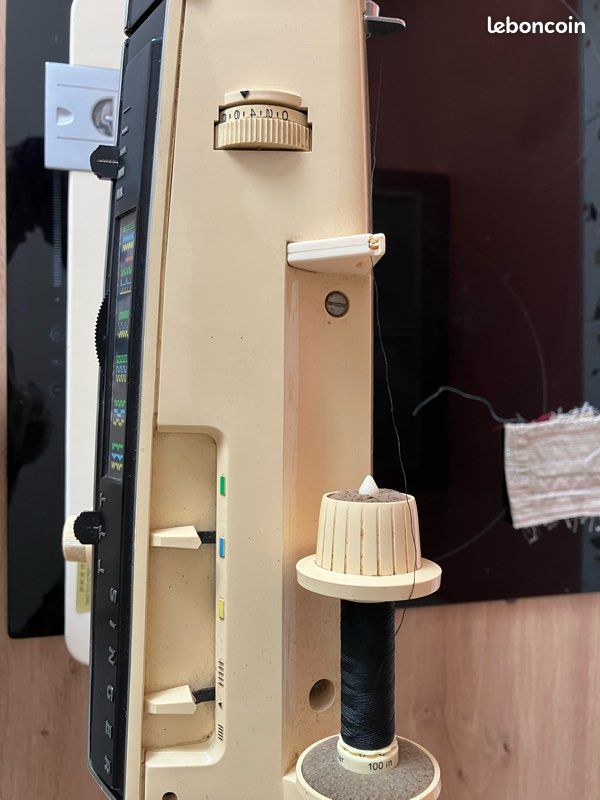 Machine à coudre SINGER bon état (image 6)