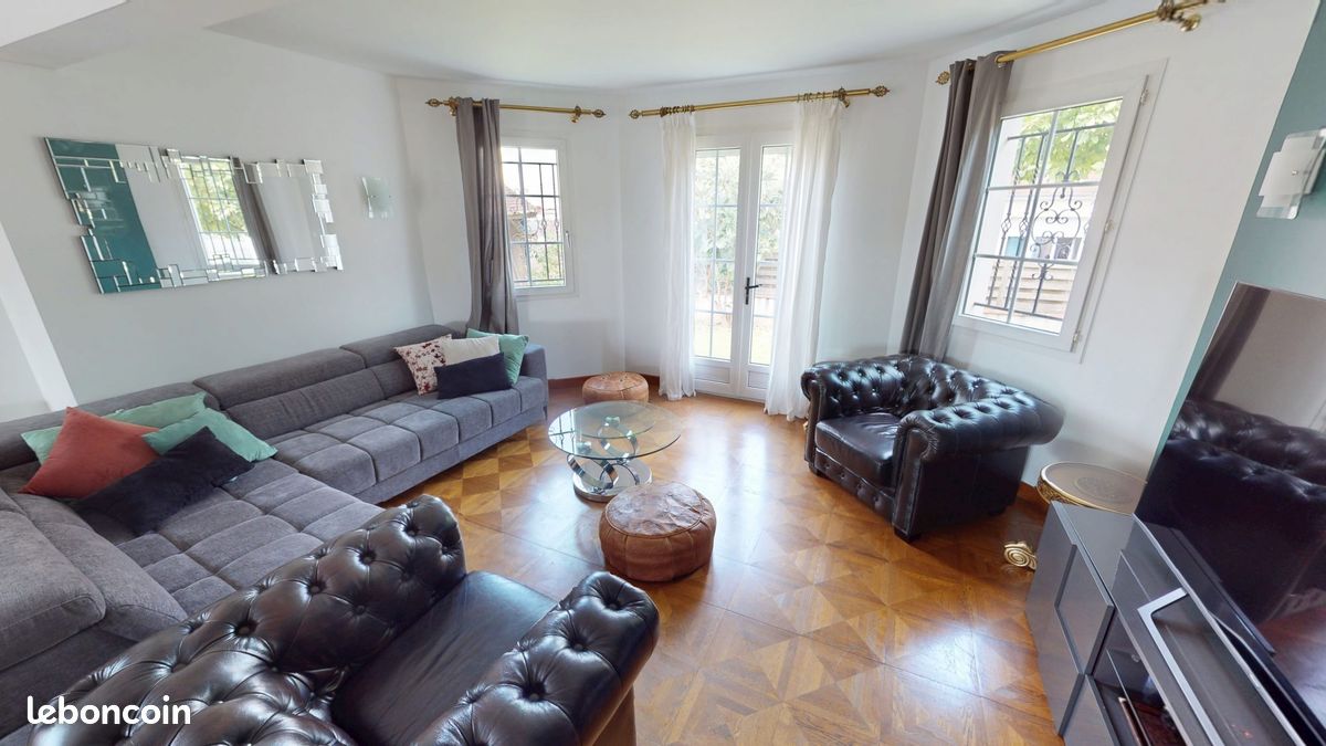 Maison 6 pièces 180 m² · à Orléans · 180 m² · 369 000 €