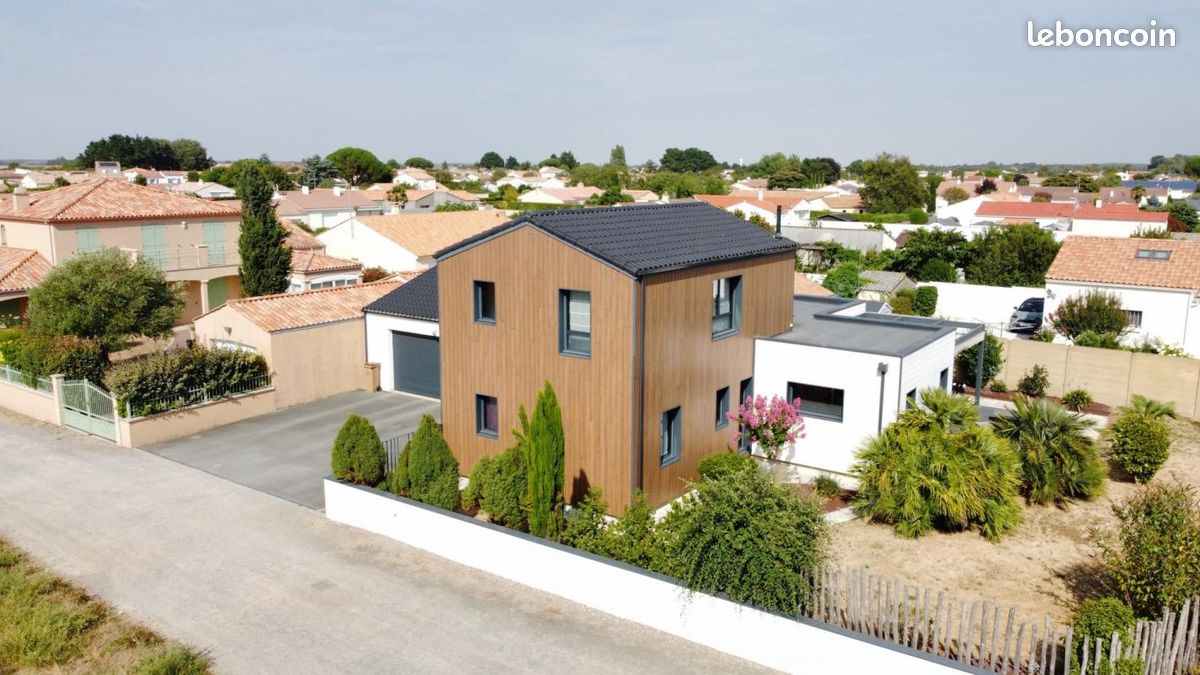 Maison 7 pièces 158 m² · à Jard-sur-Mer · 158 m² · 643 500 €