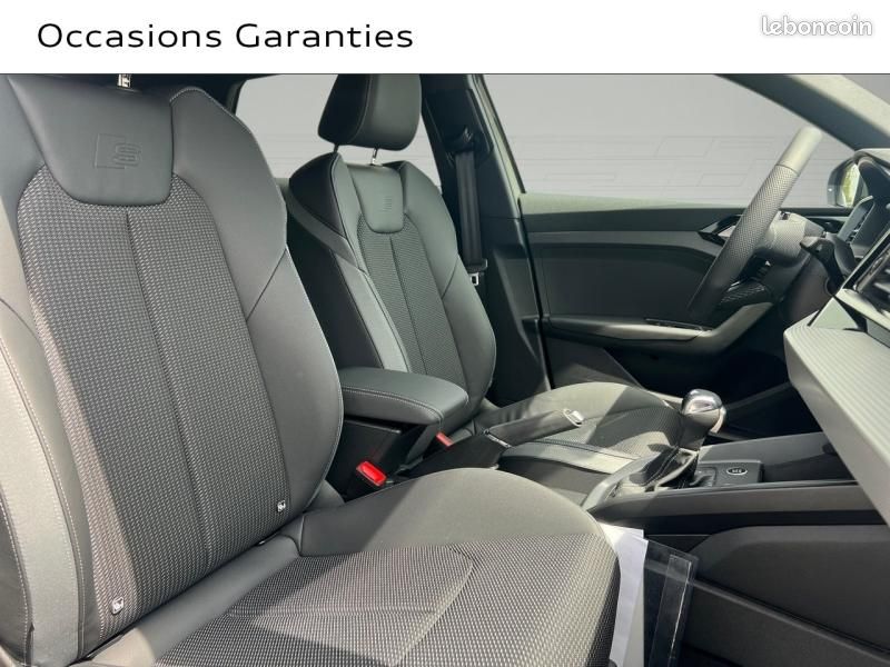 Audi A1 Sportback 35 TFSI 150ch S line S tronic 7 (image 11)