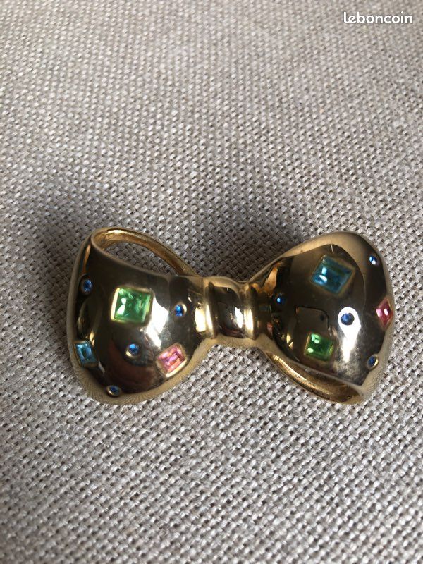 Broche Agatha - Modèle Occasion, Couleur Argentée - Bijou Fantaisie Vintage