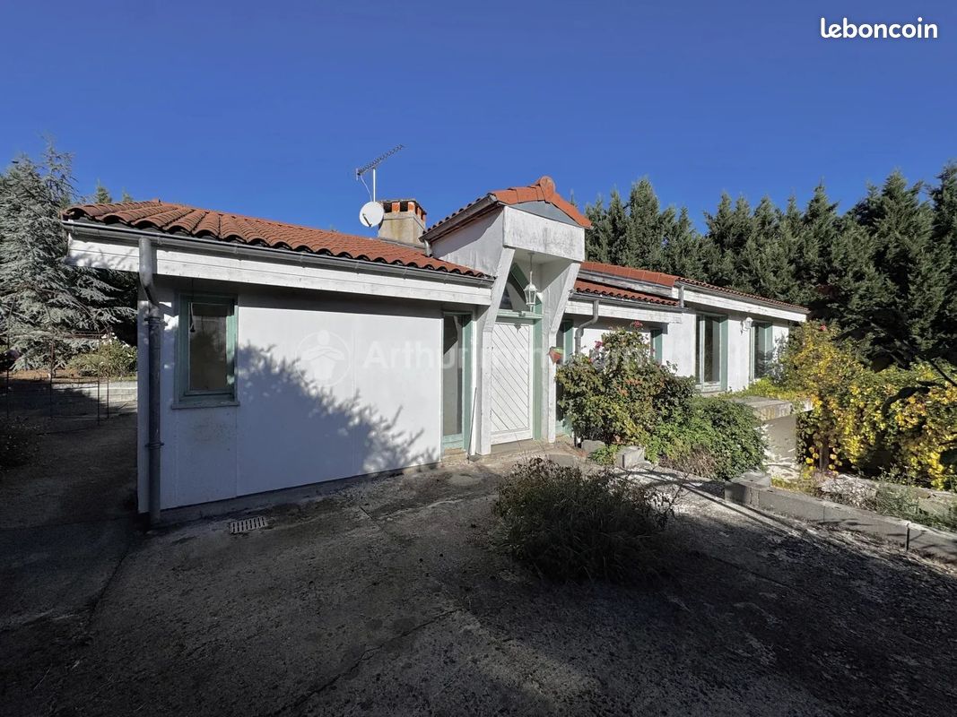 Maison 5 pièces 117 m² · à Chanonat · 117 m² · 185 000 €