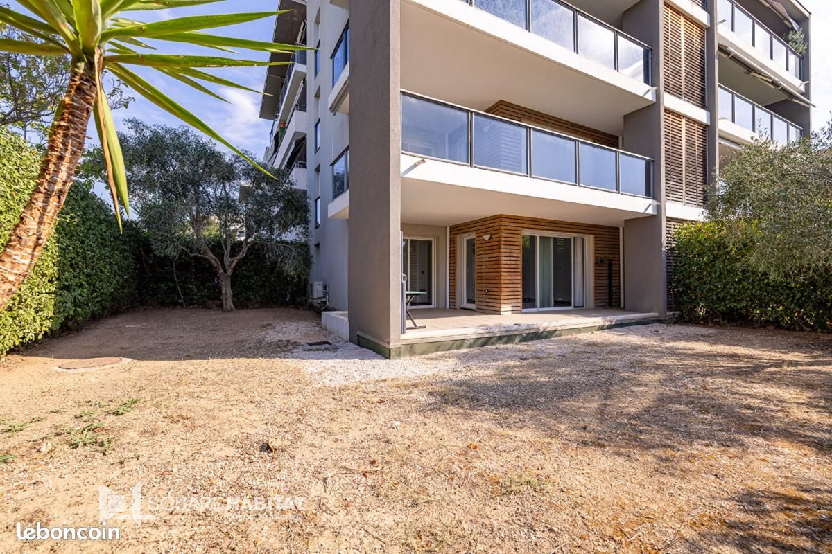 Appartement 2 pièces 49 m² · à Fréjus · 49 m² · 250 000 €
