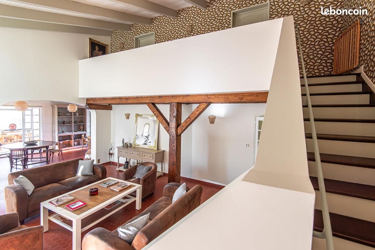 Maison 9 pièces 294 m² · à Uzès · 294 m² · 678 000 €
