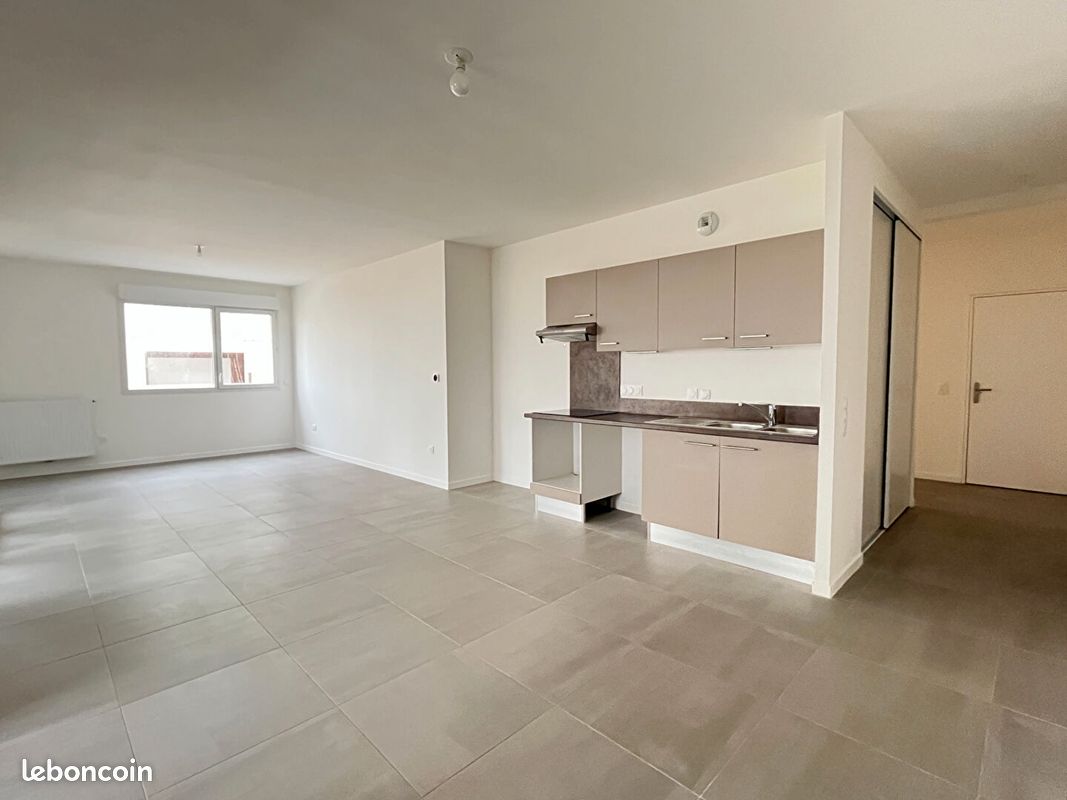 Appartement 4 pièces 96 m² · à La Rochelle · 96 m² · 1 340 €/mois