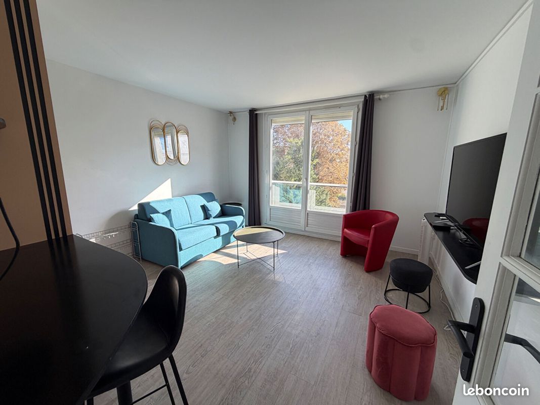 Appartement 5 pièces 72 m² · à Le Petit-Quevilly · 72 m² · 890 €/mois