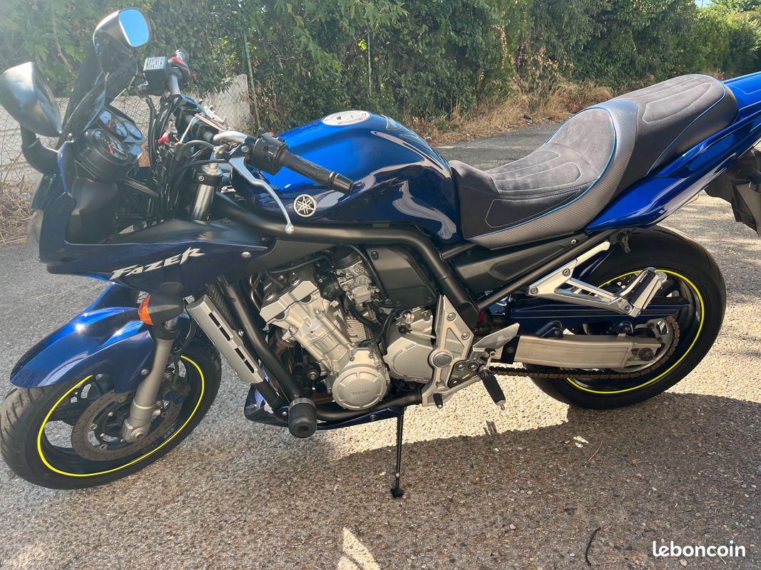 VENTE MOTO YAMAHA FAZER 1000 Année 2003 Motos