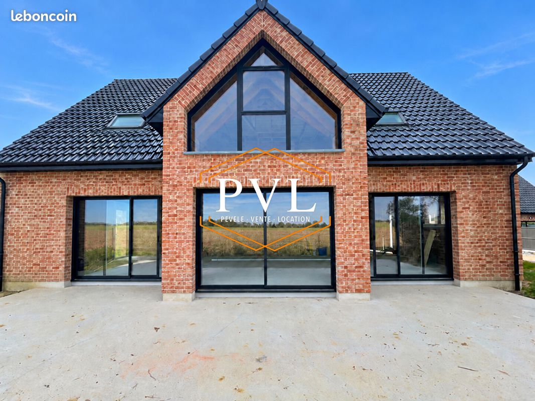 Maison 7 pièces 180 m² · à Bachy · 180 m² · 580 000 €