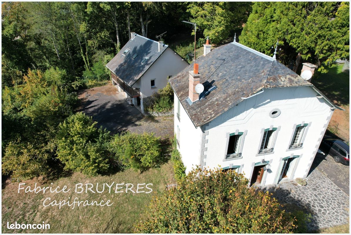 Maison 6 pièces 116 m² · à Ussel · 116 m² · 218 000 €