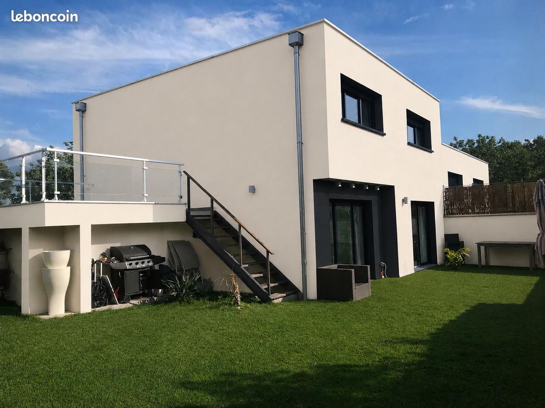 Appartement 6 pièces 170 m² · à Péron · 170 m² · 890 000 €