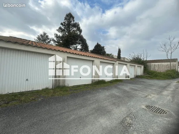 Annonce location Parking rochefort