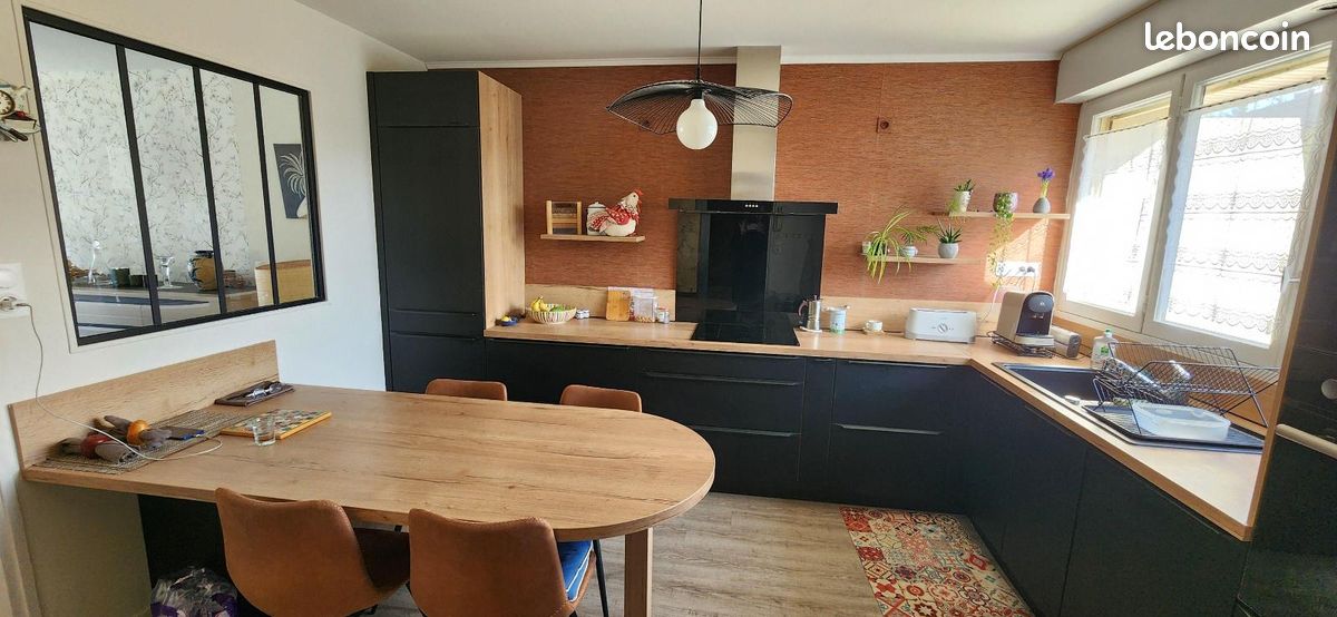 Maison 8 pièces 185 m² · à Laval · 185 m² · 441 000 €