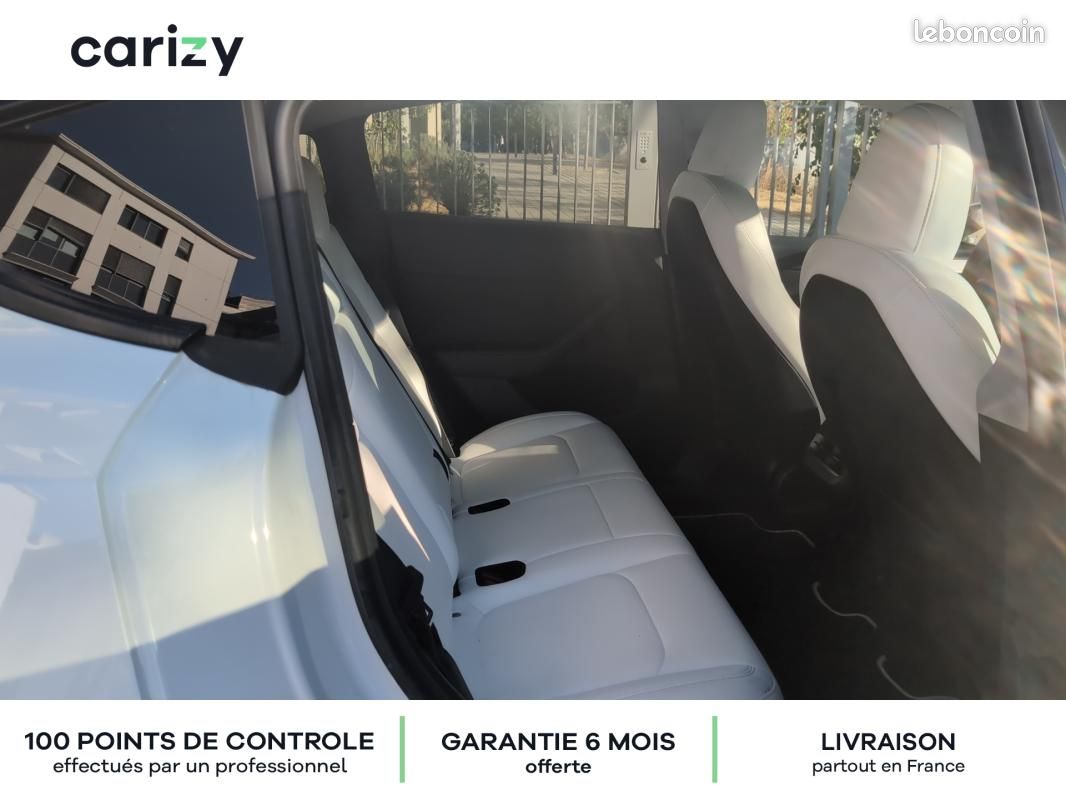 Tesla Model Y Standard RWD (image 24)