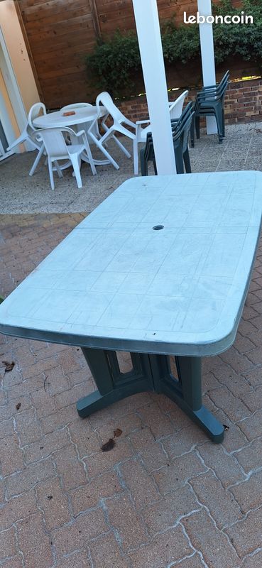 Table de jardin avec rallonge et 6 chaises (image 1)