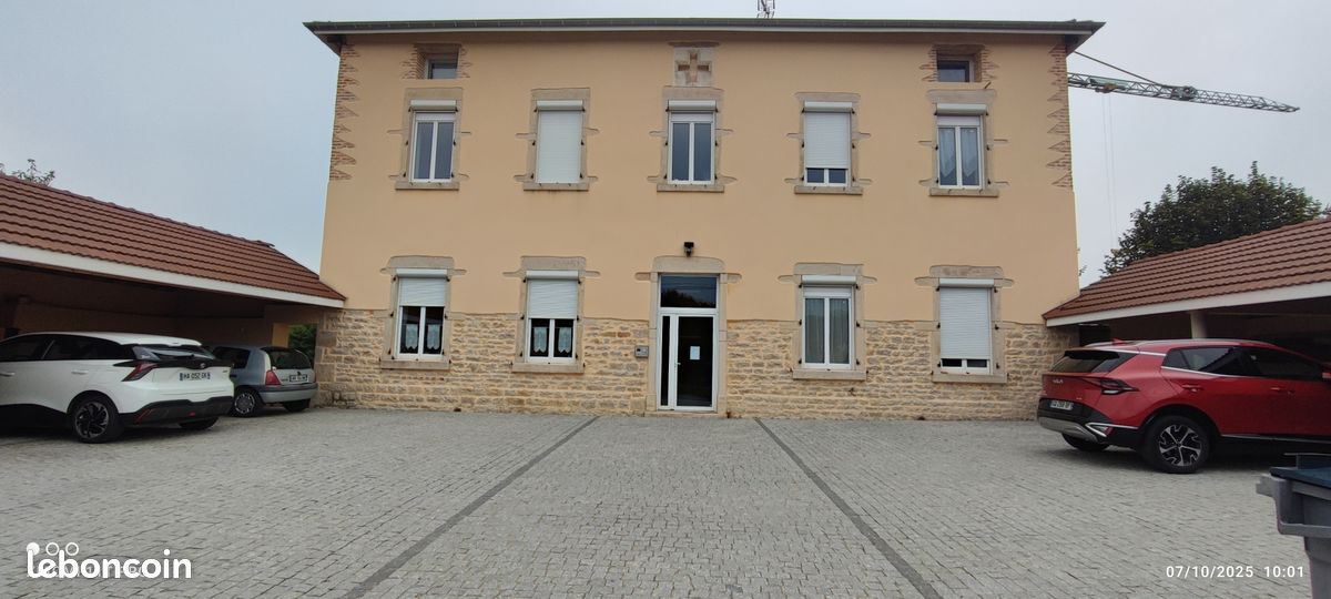 Appartement 3 pièces 48 m² · à Confrançon · 48 m² · 110 000 €