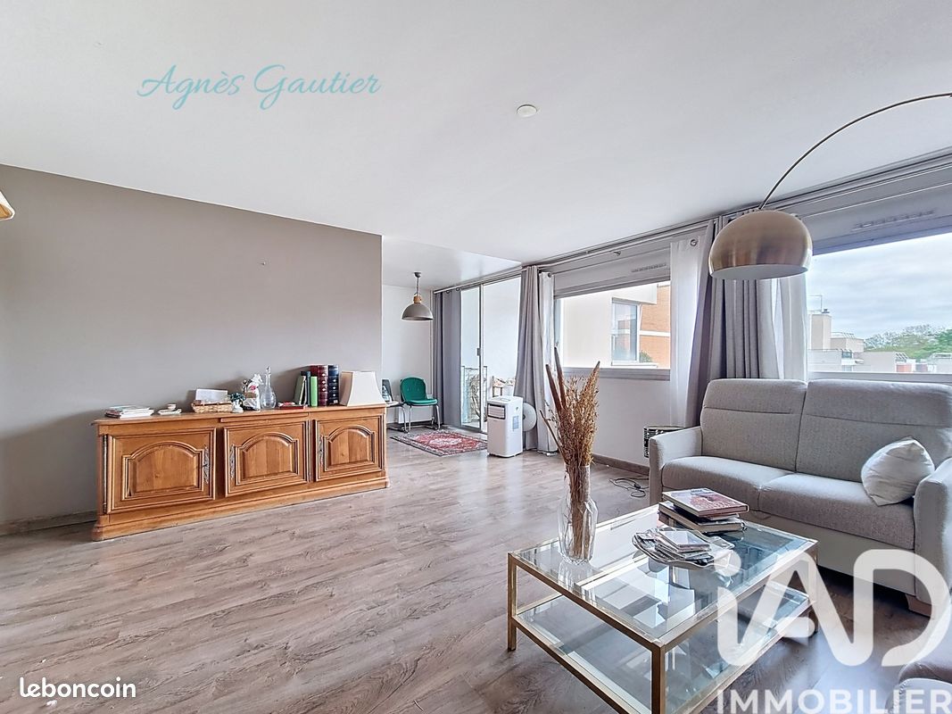 Appartement 3 pièces 72 m² · à Sucy-en-Brie · 72 m² · 240 000 €
