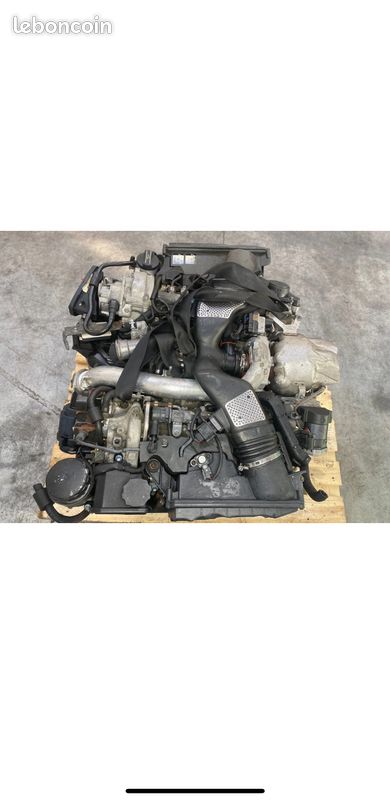 Moteur Mercedes ML 320 cdi 225 cv ref 642940 (image 1)