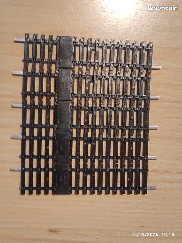 Lot De 20 Rails Droits Märklin HO 245 Mm – Référence 475, Occasion, Pour Train Miniature