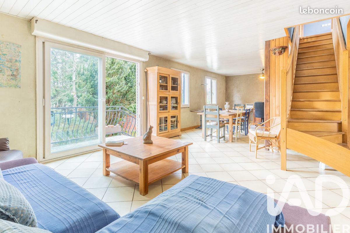 Maison 7 pièces 122 m² · à Savigny-sur-Orge · 122 m² · 369 000 €