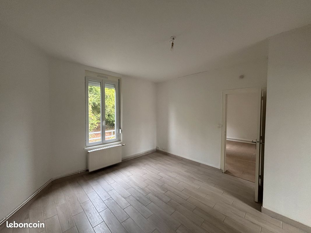 Appartement 3 pièces 58 m² · à Charleville-Mézières · 58 m² · 499 €/mois