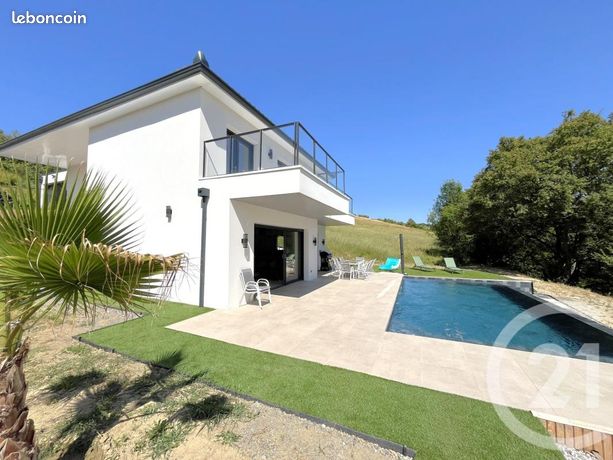 Villa 7 pièces 196 m²
