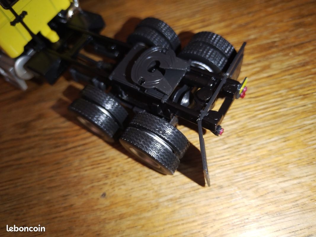 CAMION AUTOCAR A64 Semi-remorque citerne Irving - Altaya - 1/43 EUR