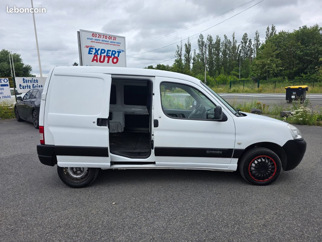 Citroën Berlingo 1.6 HDI 75CV FAIBLE KILO DISTRIB OK (image 12)