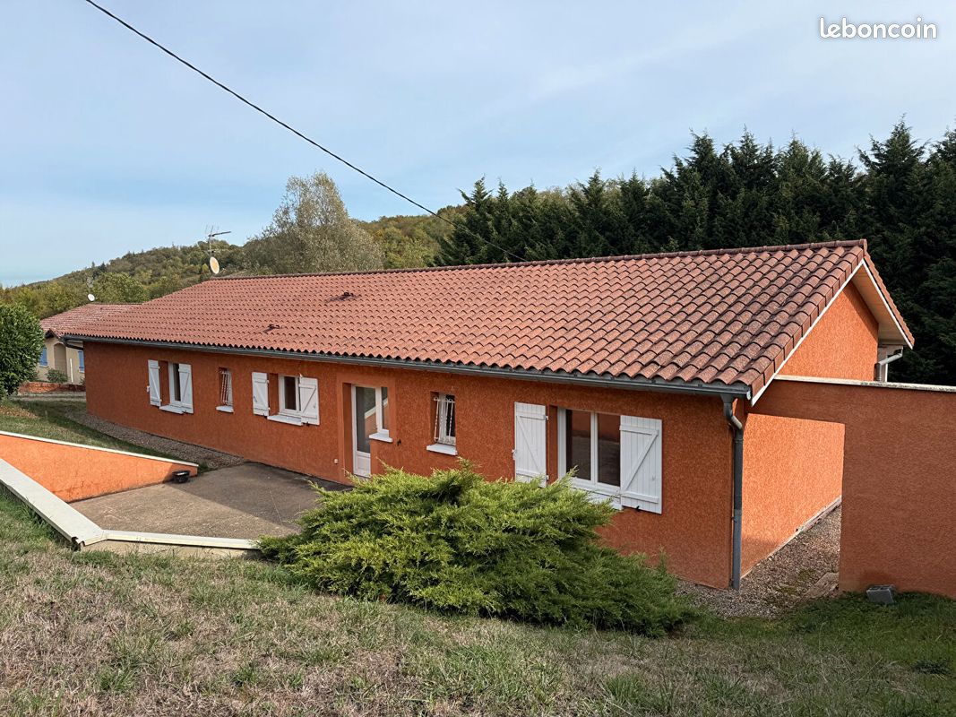 Maison 5 pièces 126 m² · à Porte des Pierres Dorées · 126 m² · 320 000 €