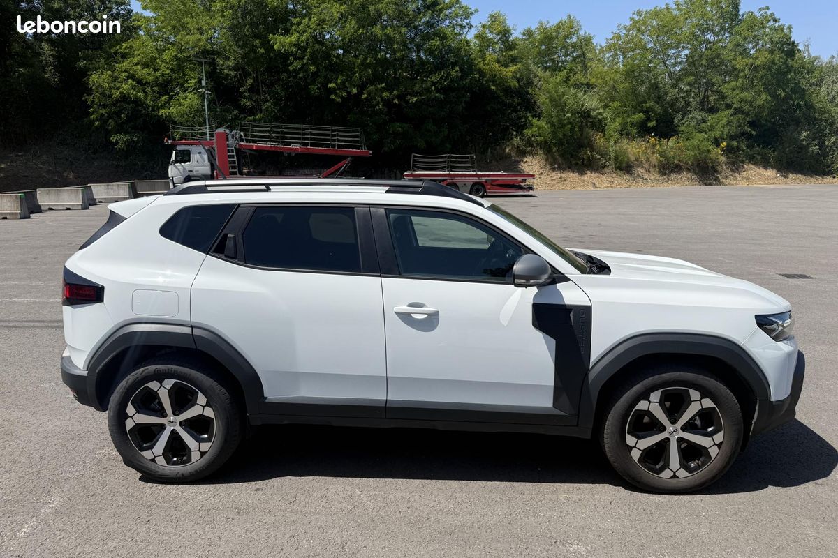 DACIA DUSTER 1.2 TCe - 130 III SUV Journey (image 5)