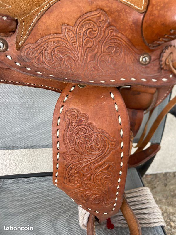 SELLE WESTERN ET COLLIER DE CHASSE EN CUIR CRAFTY PONY