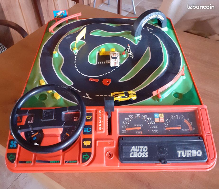 Circuit voiture matel hotwheels annees 80 (image 1)