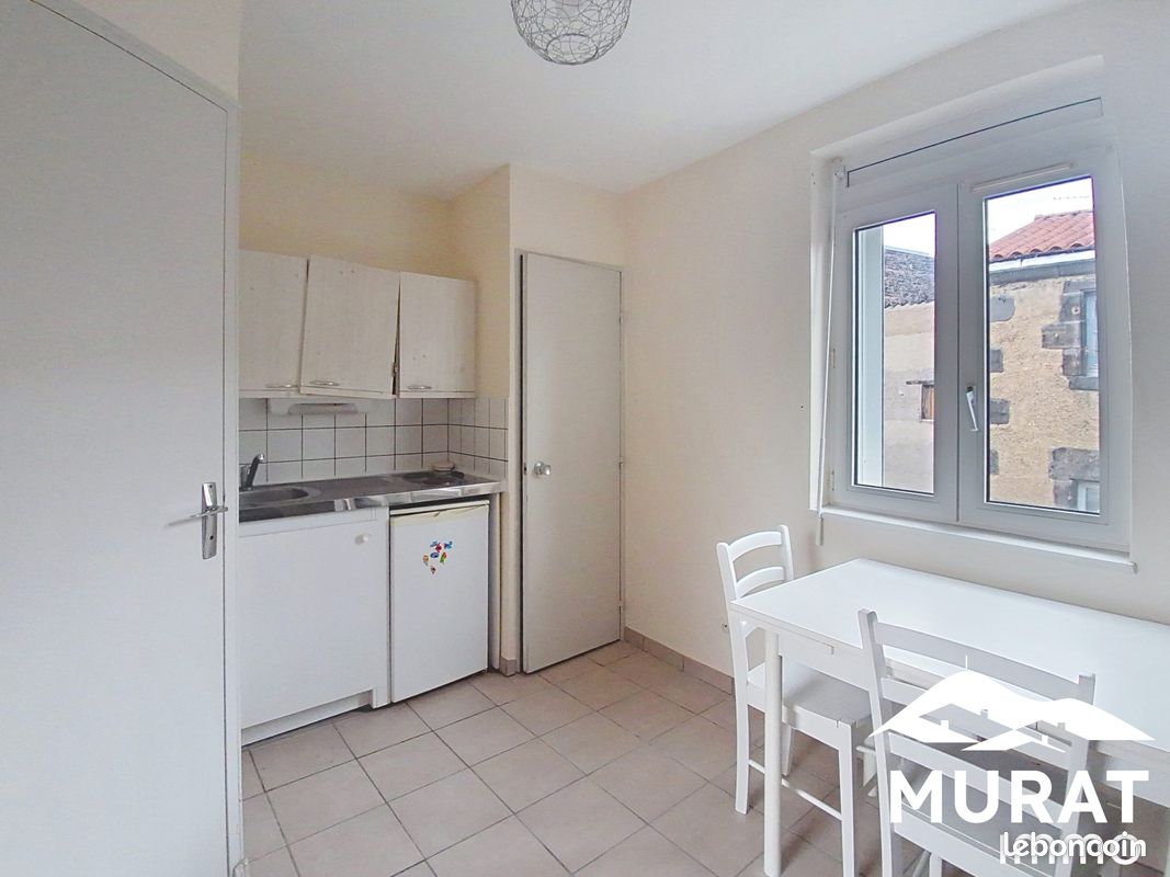 Appartement 1 pièce 13 m² · à Clermont-Ferrand · 13 m² · 350 €